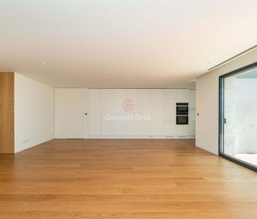 Cascais e Estoril, Lisbon 2765-576 - Photo 3