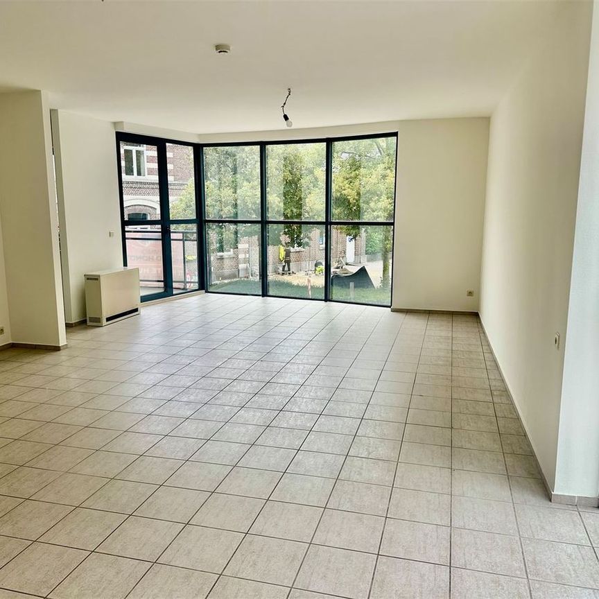 Appartement te huur in Oudenaarde voor € 750 met 1 slaapkamer - Photo 1