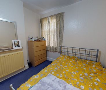 28 Winnie Road Selly Oak - Photo 3