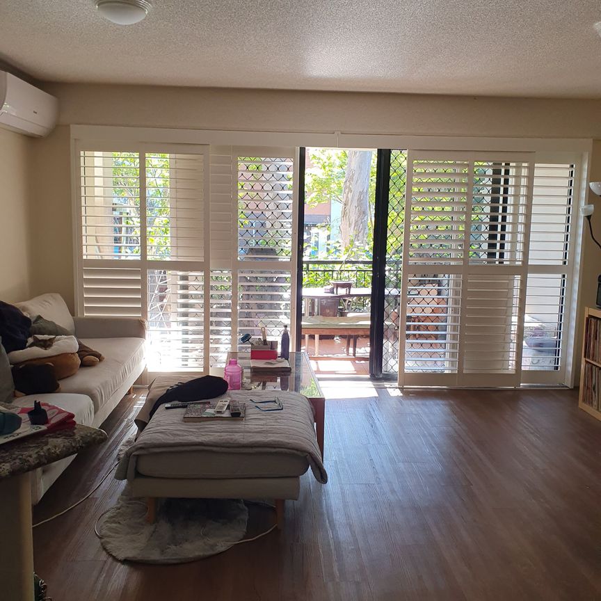 Coorparoo - Photo 1