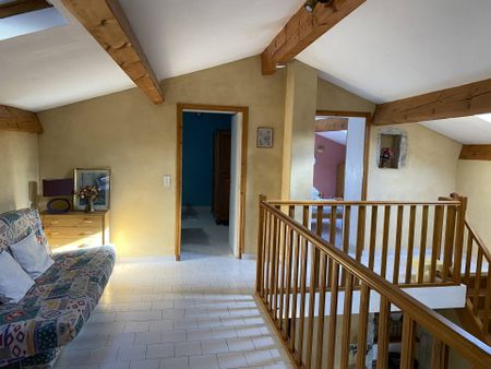 Location maison traditionnelle 4 pièces 95 m² à Berrias-et-Casteljau (07460) - Photo 3