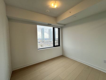 For Lease - 2920 Highway 7 Road Unit# 1411, Vaughan, Ontario - Photo 2