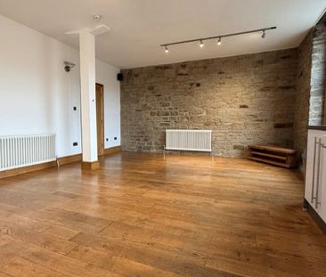 2 bedroom Flat To Let - Photo 4