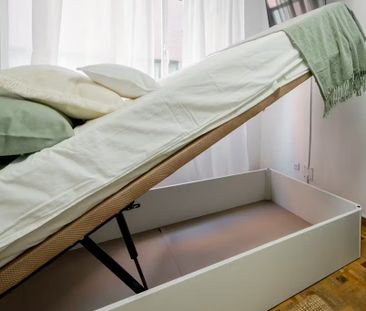 Calle de Leñeros, Madrid, Community of Madrid 28039 - Photo 3