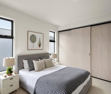 STUNNING NEW DESIGNER TOWNHOUSE - Photo 2