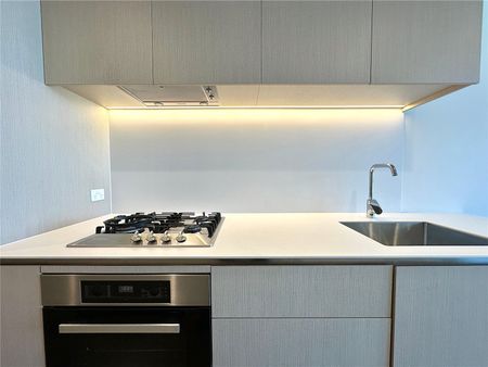 1610/70 Southbank Boulevard - Photo 2