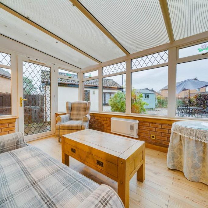 4 bedroom detached house to rent - Photo 1