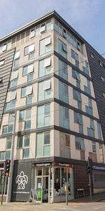 3 bedroom flat to rent - Photo 4