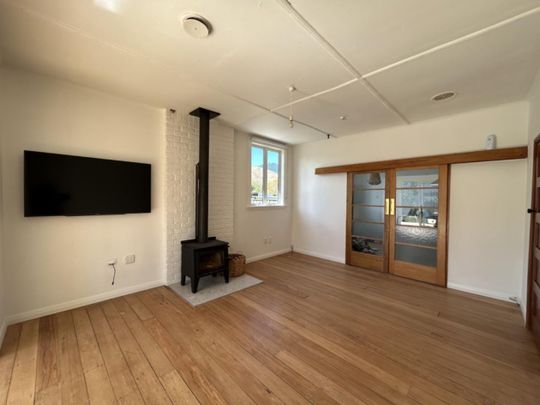 Charming home in Rai Valley - Photo 1