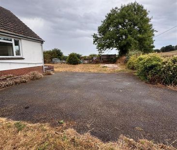 4 bedroom semi-detached house to rent - Photo 6