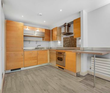 Earl's Court Square, London, SW5 - Photo 4