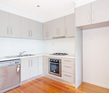 Unbeatable location! - Photo 2