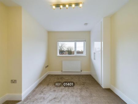 3 bedroom terraced house to rent - Photo 2