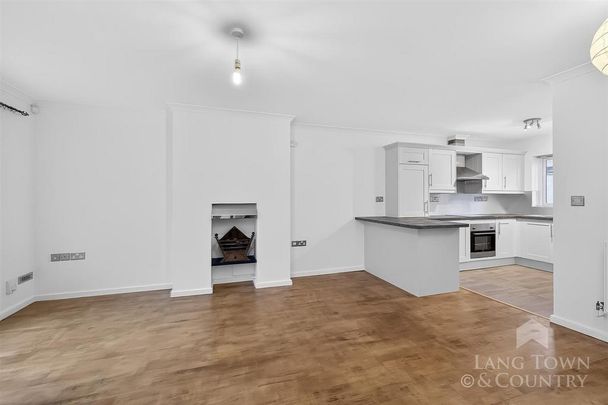 3 bedroom terraced house to rent - Photo 1