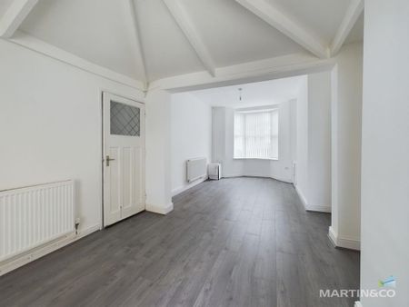 2 bedroom terraced house to rent - Photo 4