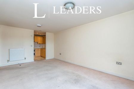1 bedroom flat to rent - Photo 2