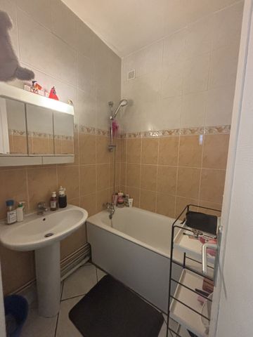 Location Appartement 1 pièce 33m² - Photo 4