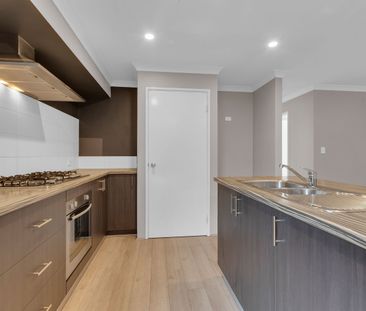 Lovely 3 Bedroom House in Baldivis - Photo 5