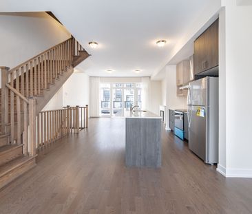 For Lease - 28 Credit Lane, Richmond Hill, Ontario - Photo 6