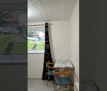 1 Bed Flat, Rutland Court, LU2 - Photo 2