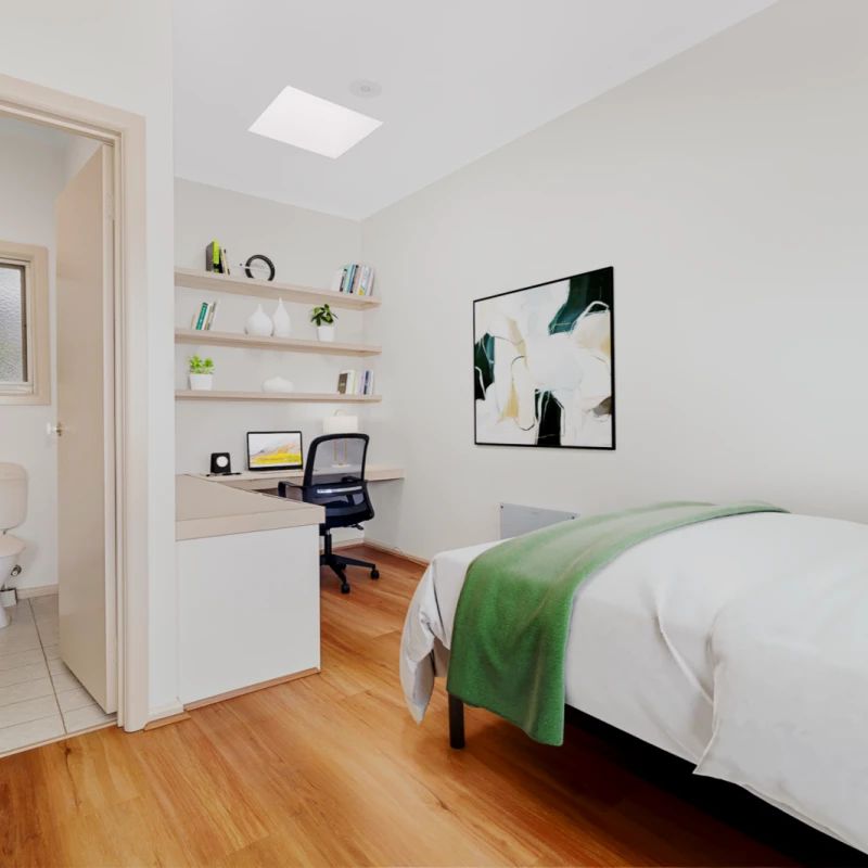 Double Room Ensuite - Photo 1