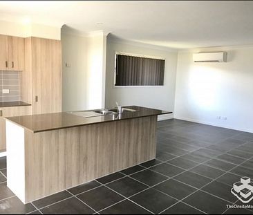 NEARLY BRAND NEW! SPACIOUS & MODERN - Photo 5