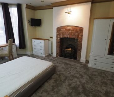 1 bedroom Apartment to let - Photo 3