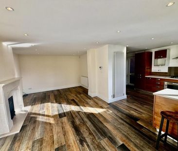 4 bedroom detached house to rent - Photo 2