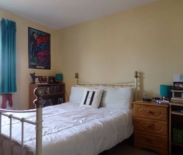 Harry Barber Close, NR5 9DY - Photo 1