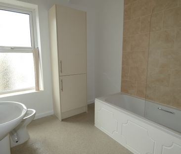 Kirby Rd Flat C - Photo 3