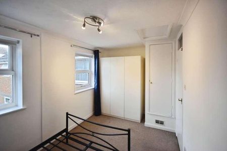 Manor Vale, Brentford, TW8 - Photo 4