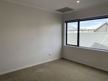 27 Saltmarsh Road, Hobsonville, Auckland - Photo 5
