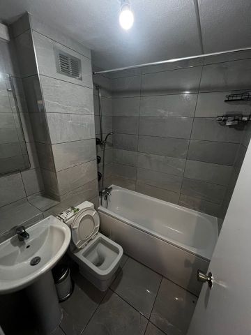 Studio Flat, Charlotte Despard Avenue, SW11 - Photo 4