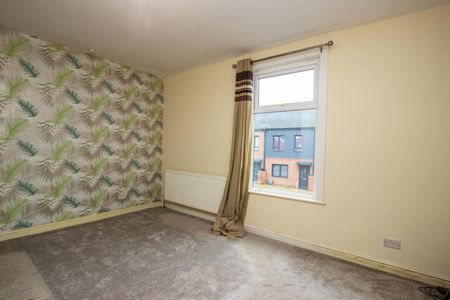 3 bedroom House To Let - Photo 4