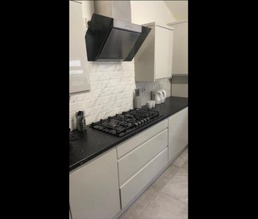 Room in a Shared House, Ellel Grove, L6 - Photo 5