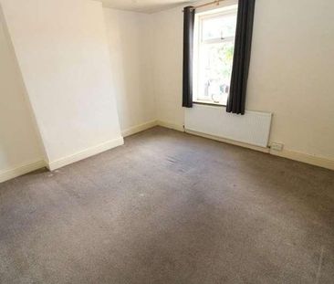 Poplar Terrace, Barnsley, S71 - Photo 4