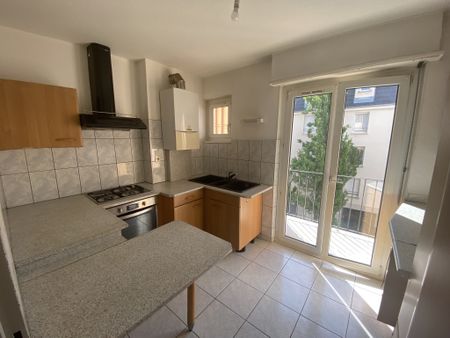 Location Appartement 3 pièces 68m² MULHOUSE 68100 - Photo 4