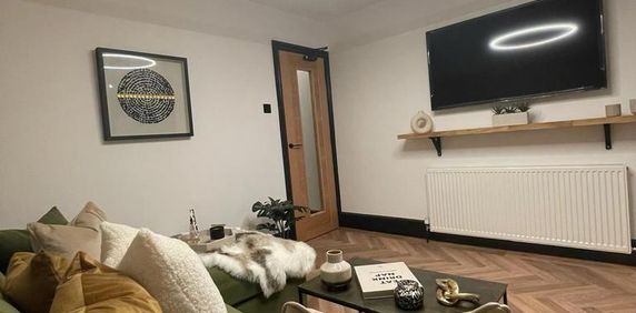 5 bedroom house to rent - Photo 2