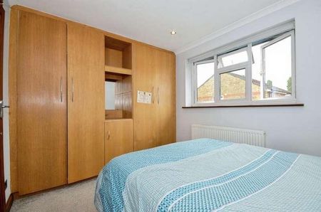 Daintry Close, Harrow, HA3 - Photo 4