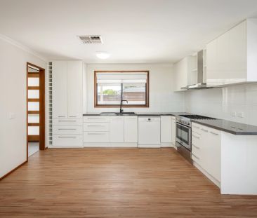 Comfortable Family Home in West Wodonga - 27 Campbell Street - Photo 1