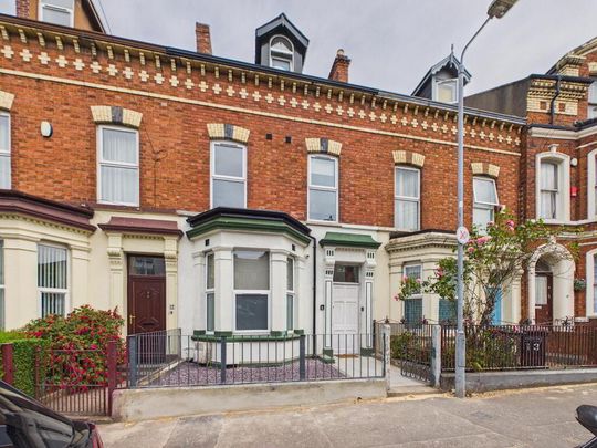 Room 5 The Ashley Collection, Ashley Avenue, Belfast, BT9 7BT - Photo 1