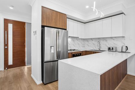 4-bedroom shared house / townhouse, Pita Road - Photo 3