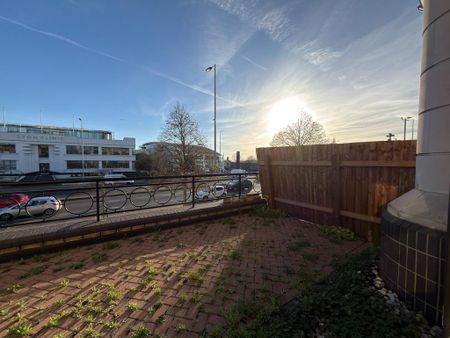 Studio to rent - Photo 4