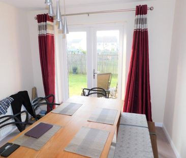 4 bedroom detached house to rent - Photo 4