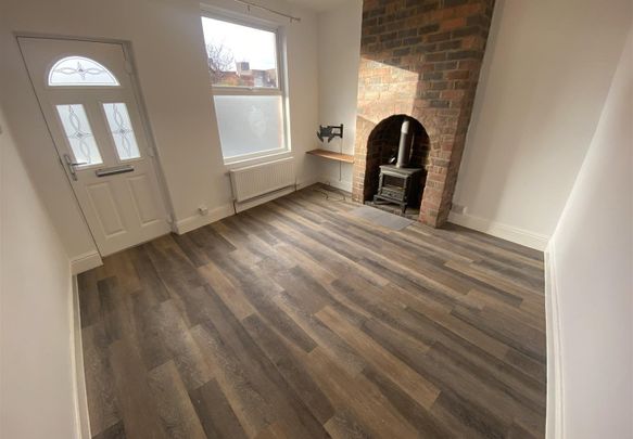 Cobden Street, Kidderminster, Worcestershire - Photo 1