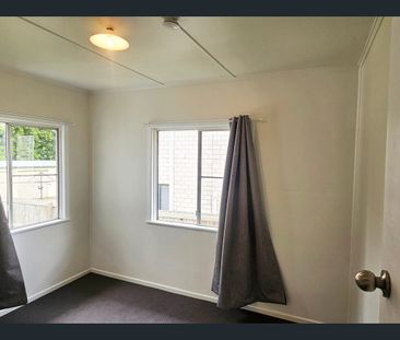 EASY LOW MAINTENANCE PROPERTY - Photo 5