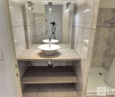 Location Appartement 2 pièces 46m² - Photo 5