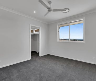 Brand new 4-bedroom home in Wilton - Photo 2