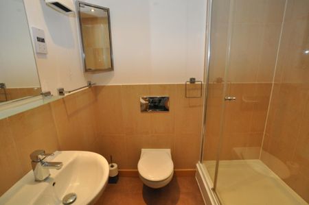 2 bedroom flat to rent - Photo 5