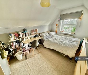 1 bedroom in a house share to rent - Photo 4